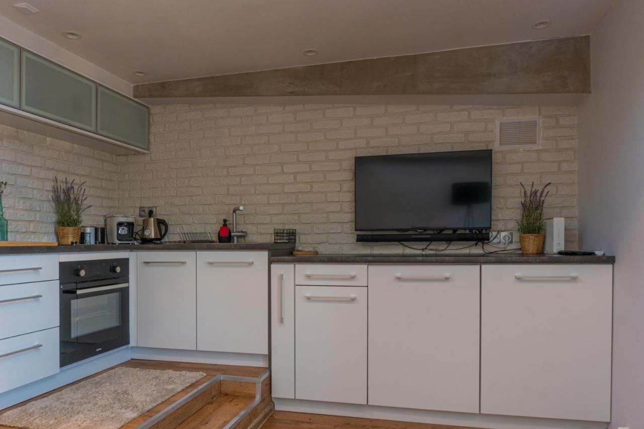 Warynskiego 9 - Piekna Panorama Miasta - Smart Tv 42 Cale - Wifi - Ekspres Kapsulkowy - W Pelni Wyposazona Kuchnia Варшава Екстериор снимка